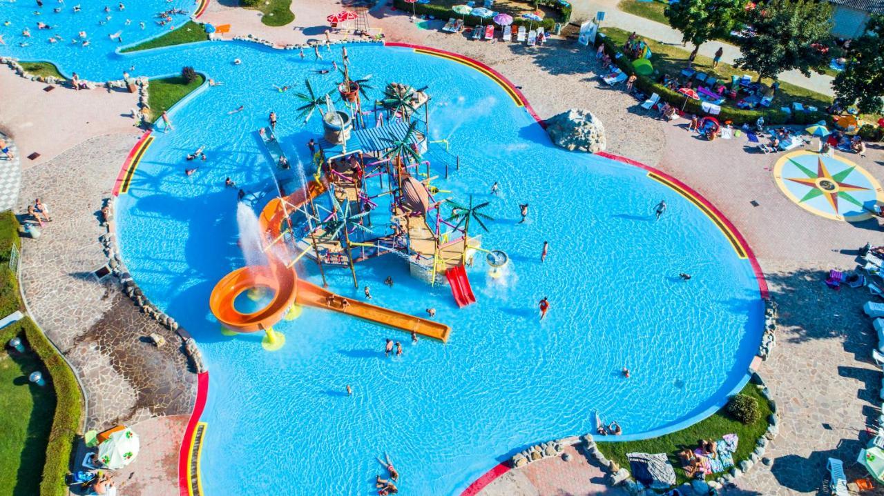Premium Mobile Homes With Thermal Riviera Tickets Catez ob Savi Dış mekan fotoğraf