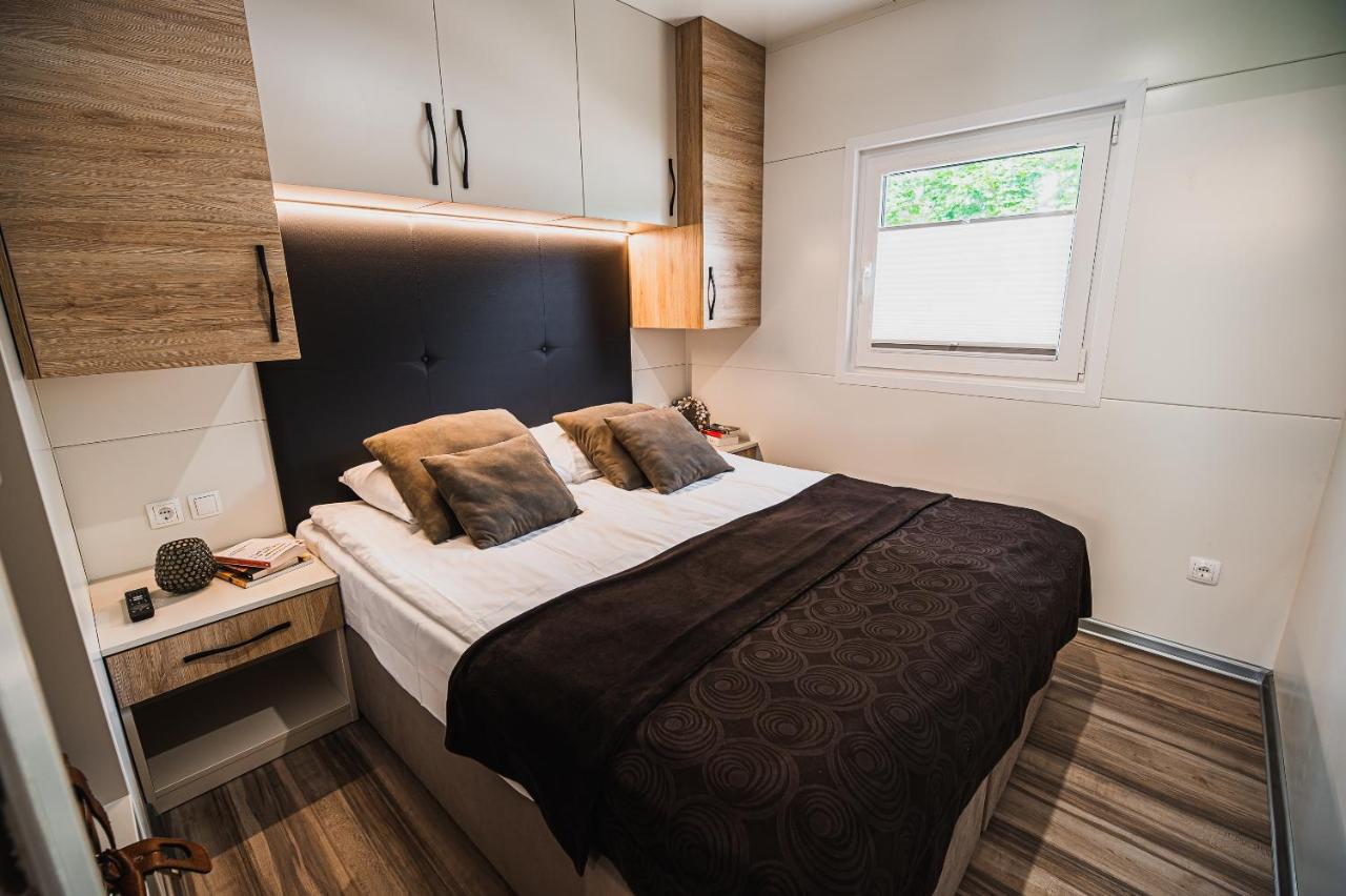 Premium Mobile Homes With Thermal Riviera Tickets Catez ob Savi Dış mekan fotoğraf