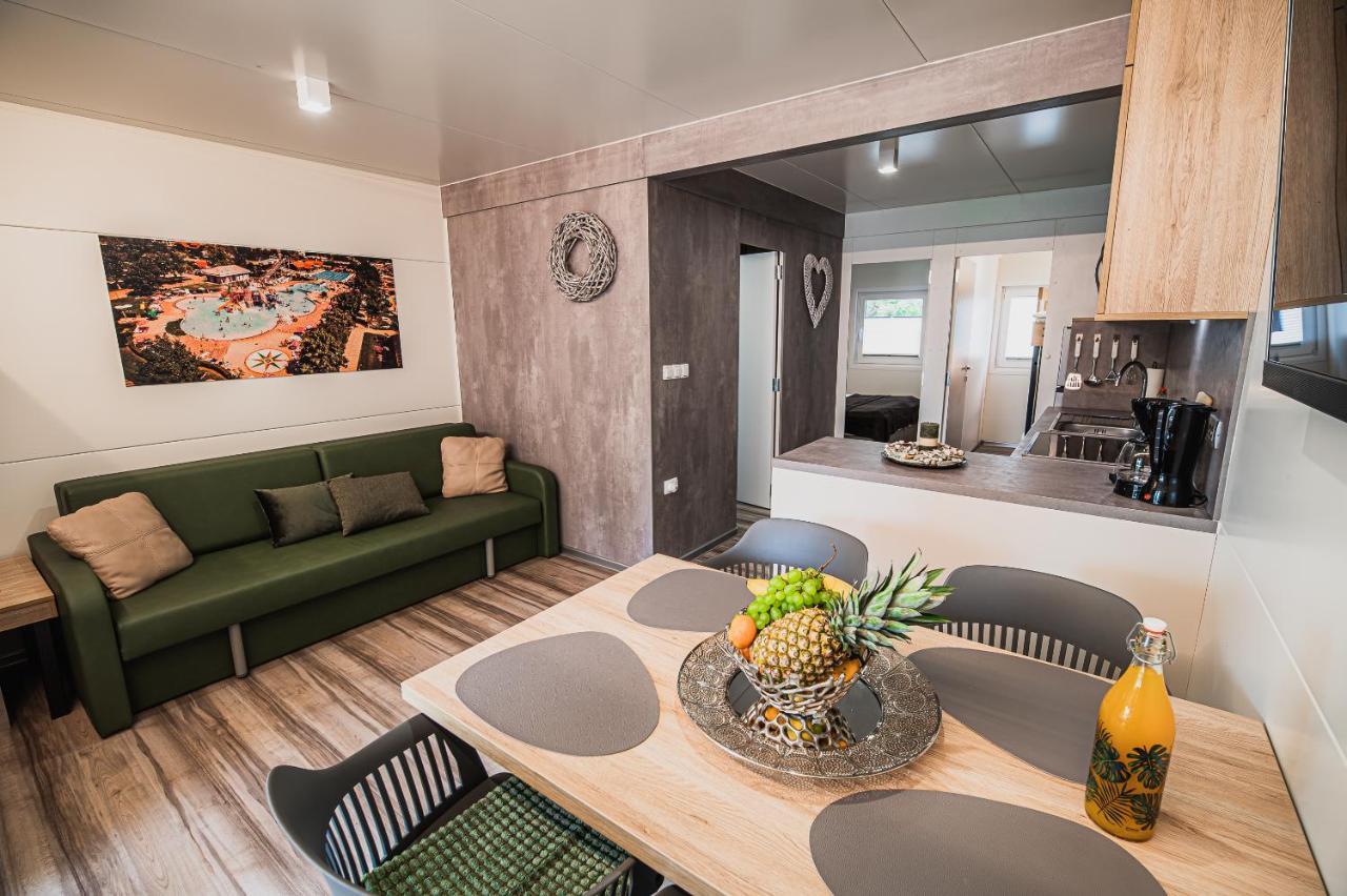 Premium Mobile Homes With Thermal Riviera Tickets Catez ob Savi Dış mekan fotoğraf
