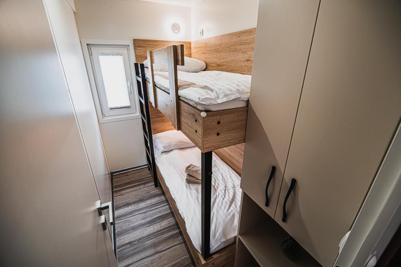 Premium Mobile Homes With Thermal Riviera Tickets Catez ob Savi Dış mekan fotoğraf
