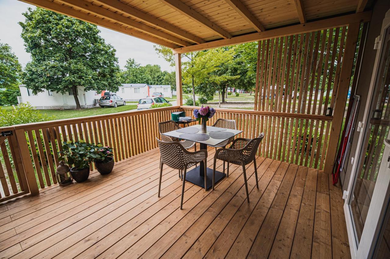 Premium Mobile Homes With Thermal Riviera Tickets Catez ob Savi Dış mekan fotoğraf