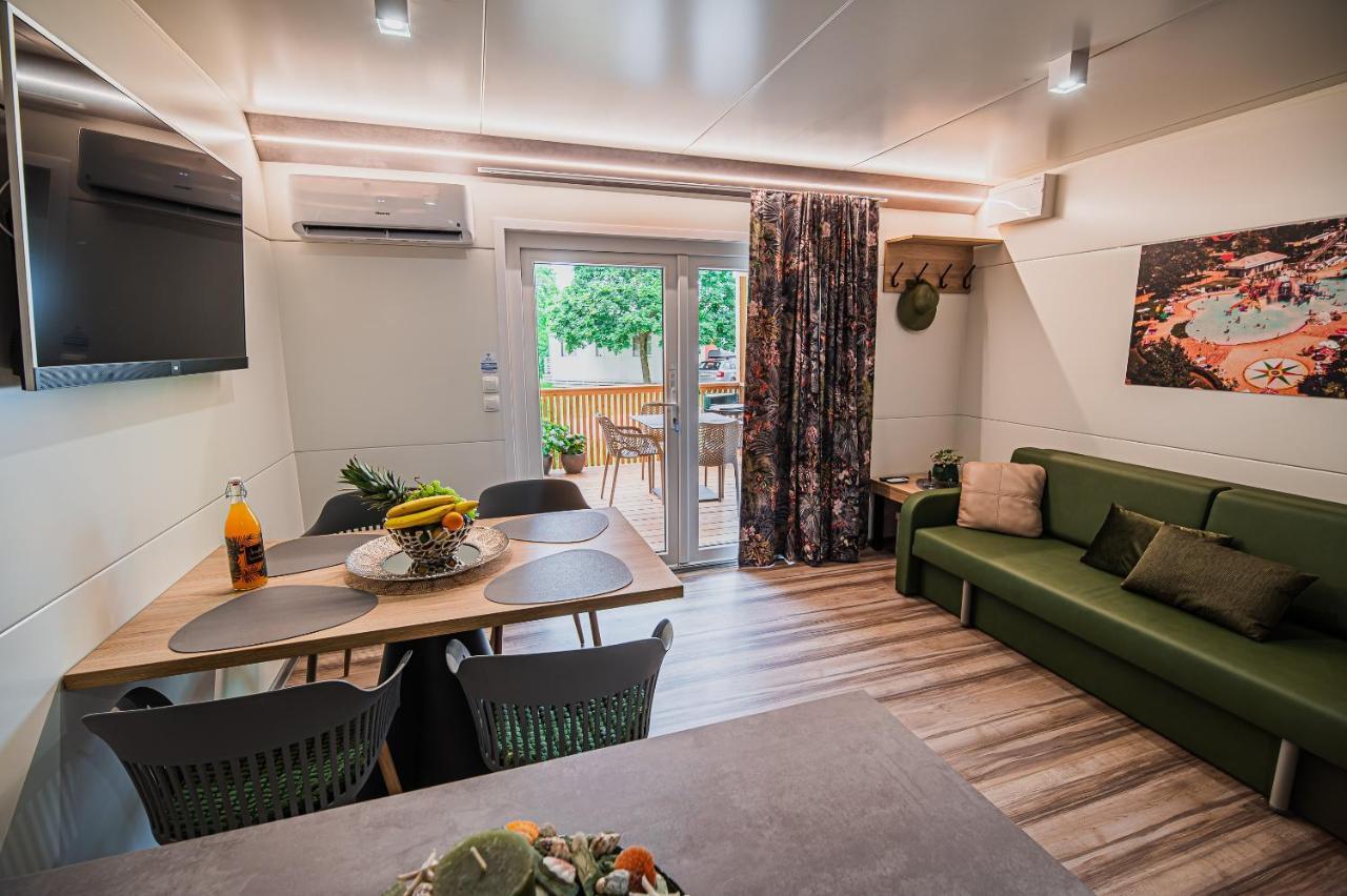 Premium Mobile Homes With Thermal Riviera Tickets Catez ob Savi Dış mekan fotoğraf