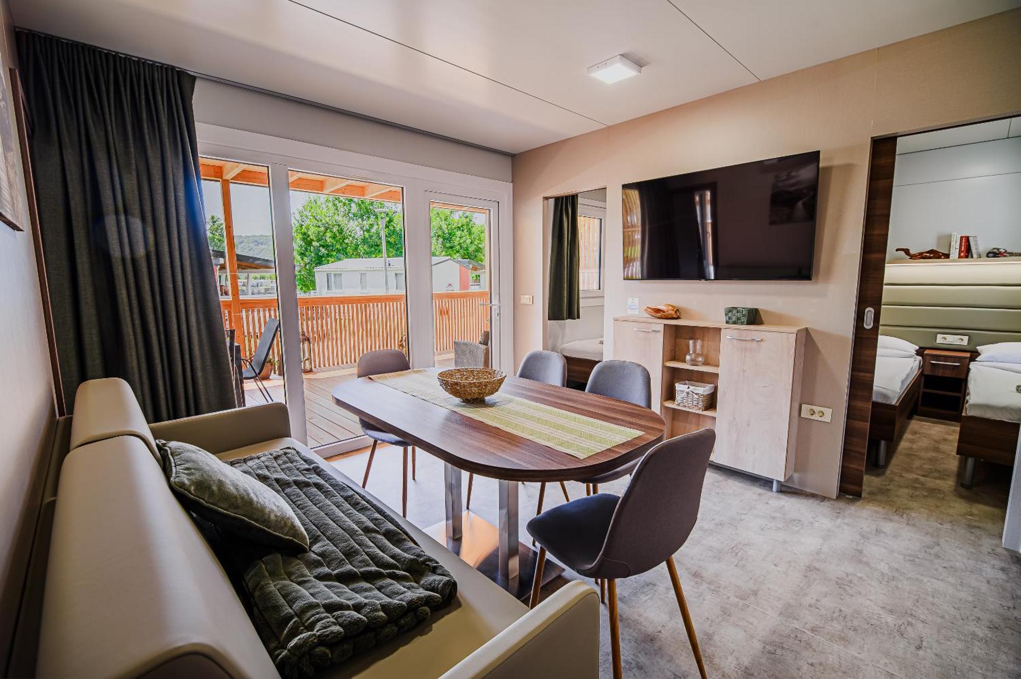 Premium Mobile Homes With Thermal Riviera Tickets Catez ob Savi Dış mekan fotoğraf